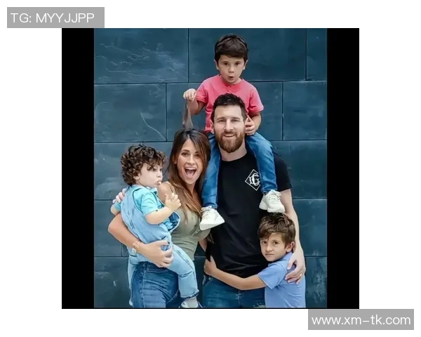 足球明星亲密瞬间大集合高清图片分享让你感受他们的魅力与风采 足球明星亲密瞬间大集合高清图片分享让你感受他们的魅力与风采